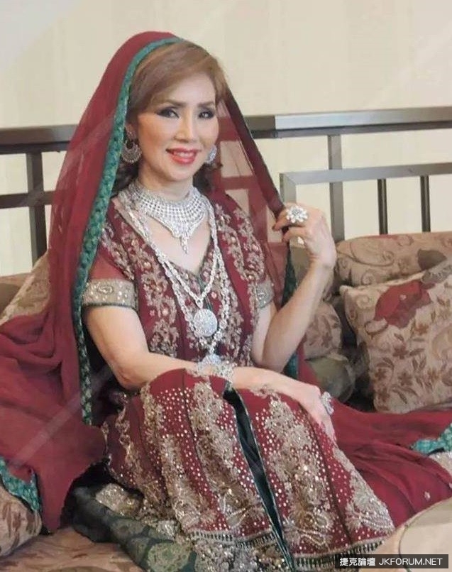 【蜗牛扑克】交往五年才驚覺老公是杜拜富豪！60歲美魔女婚後月領220萬