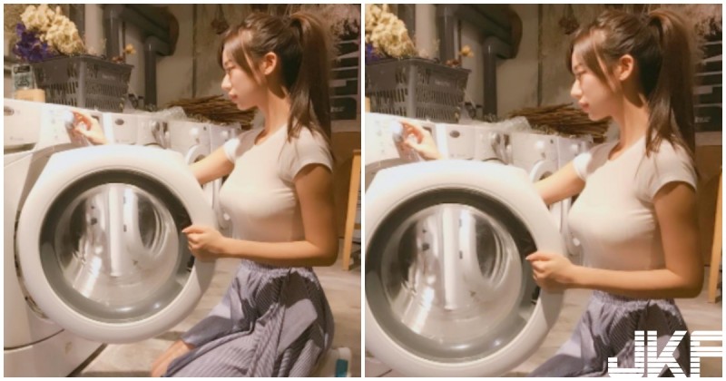 【蜗牛扑克】甜美正妹跪地開洗衣機　「渾圓胸型」完整呈現，IG露乳照也好殺喔！