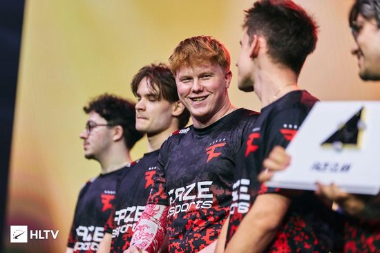 【蜗牛电竞】连胜K27、Alliance，FaZe晋级新加坡Major概率升至98%【EV扑克小游戏官网】